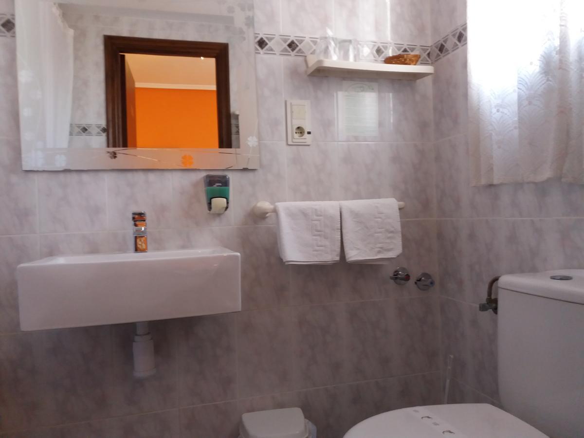 Hostal La Pilarica Патерна Стая снимка