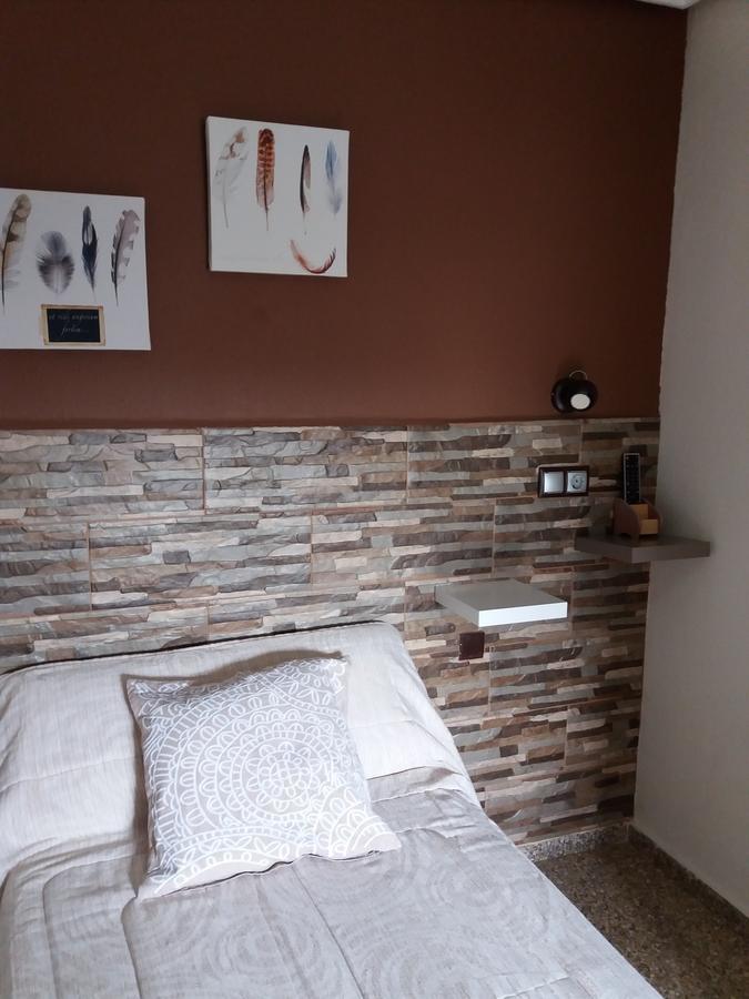 Hostal La Pilarica Патерна Екстериор снимка
