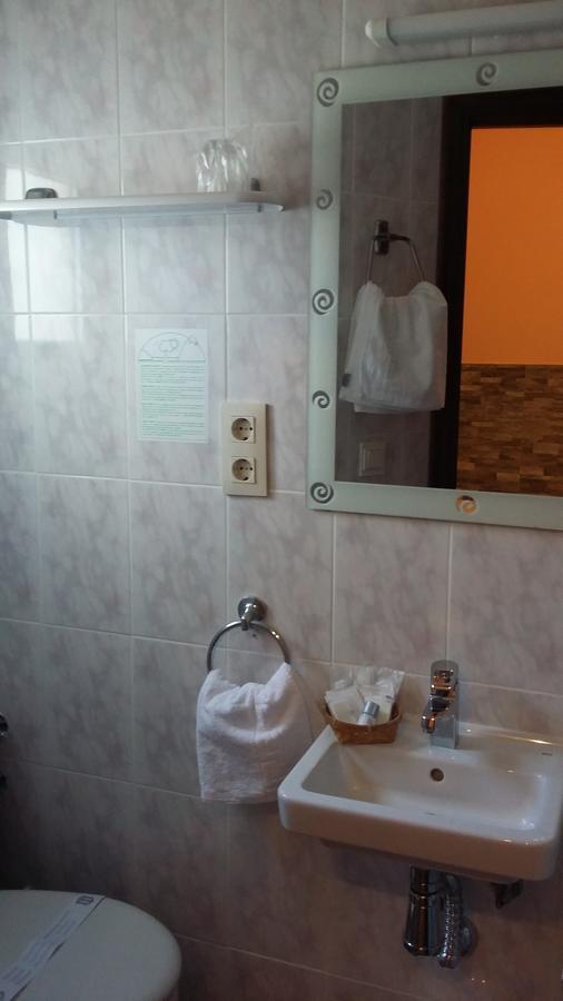 Hostal La Pilarica Патерна Екстериор снимка
