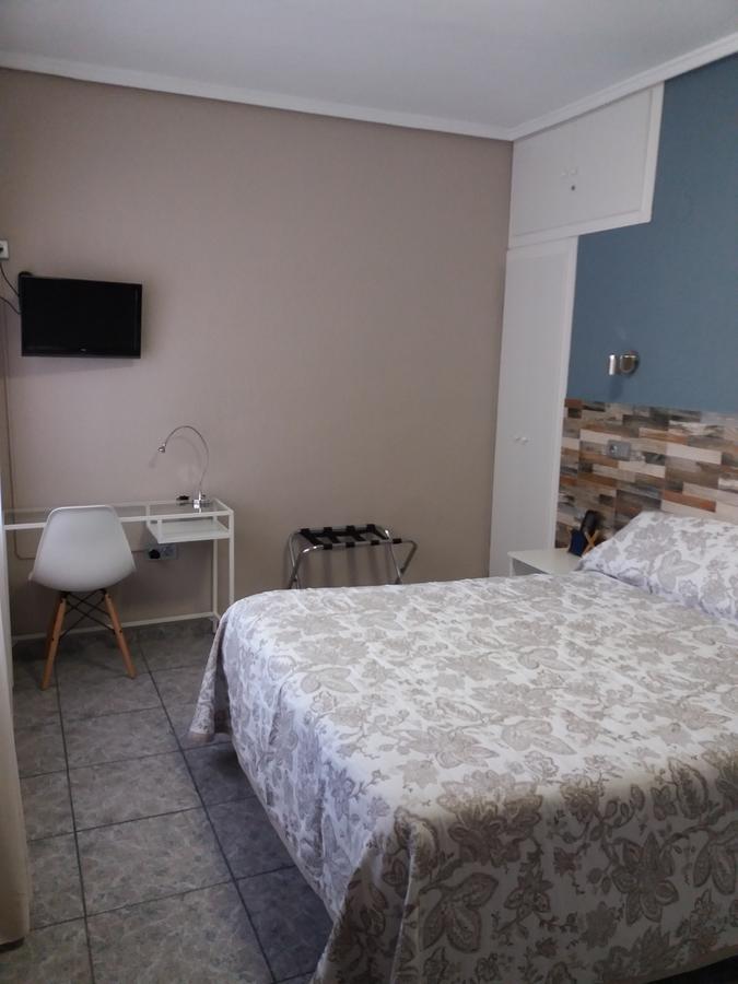 Hostal La Pilarica Патерна Екстериор снимка