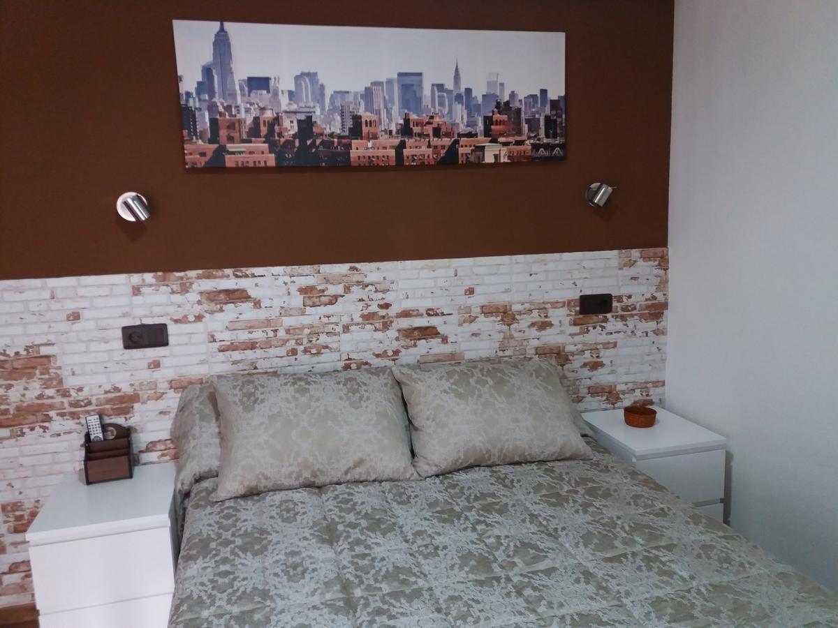 Hostal La Pilarica Патерна Екстериор снимка