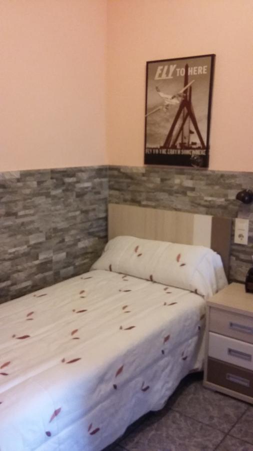Hostal La Pilarica Патерна Екстериор снимка