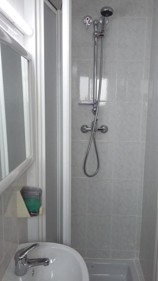 Hostal La Pilarica Патерна Екстериор снимка