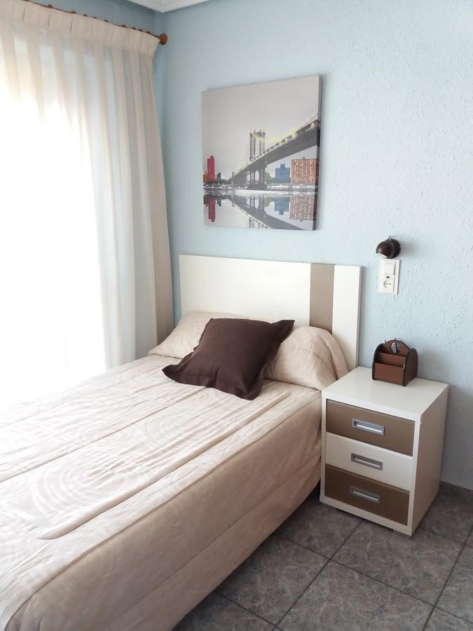 Hostal La Pilarica Патерна Екстериор снимка