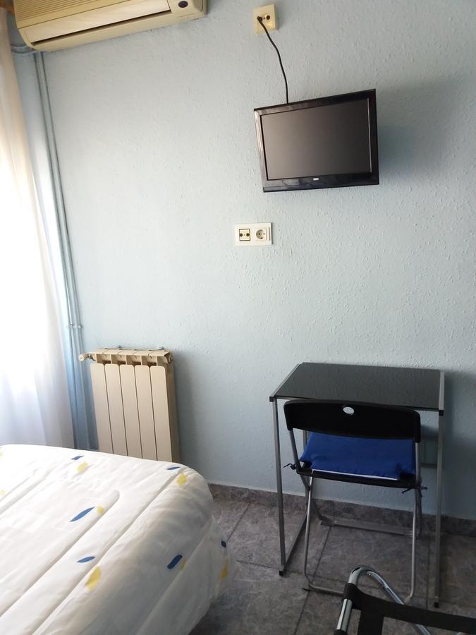 Hostal La Pilarica Патерна Екстериор снимка
